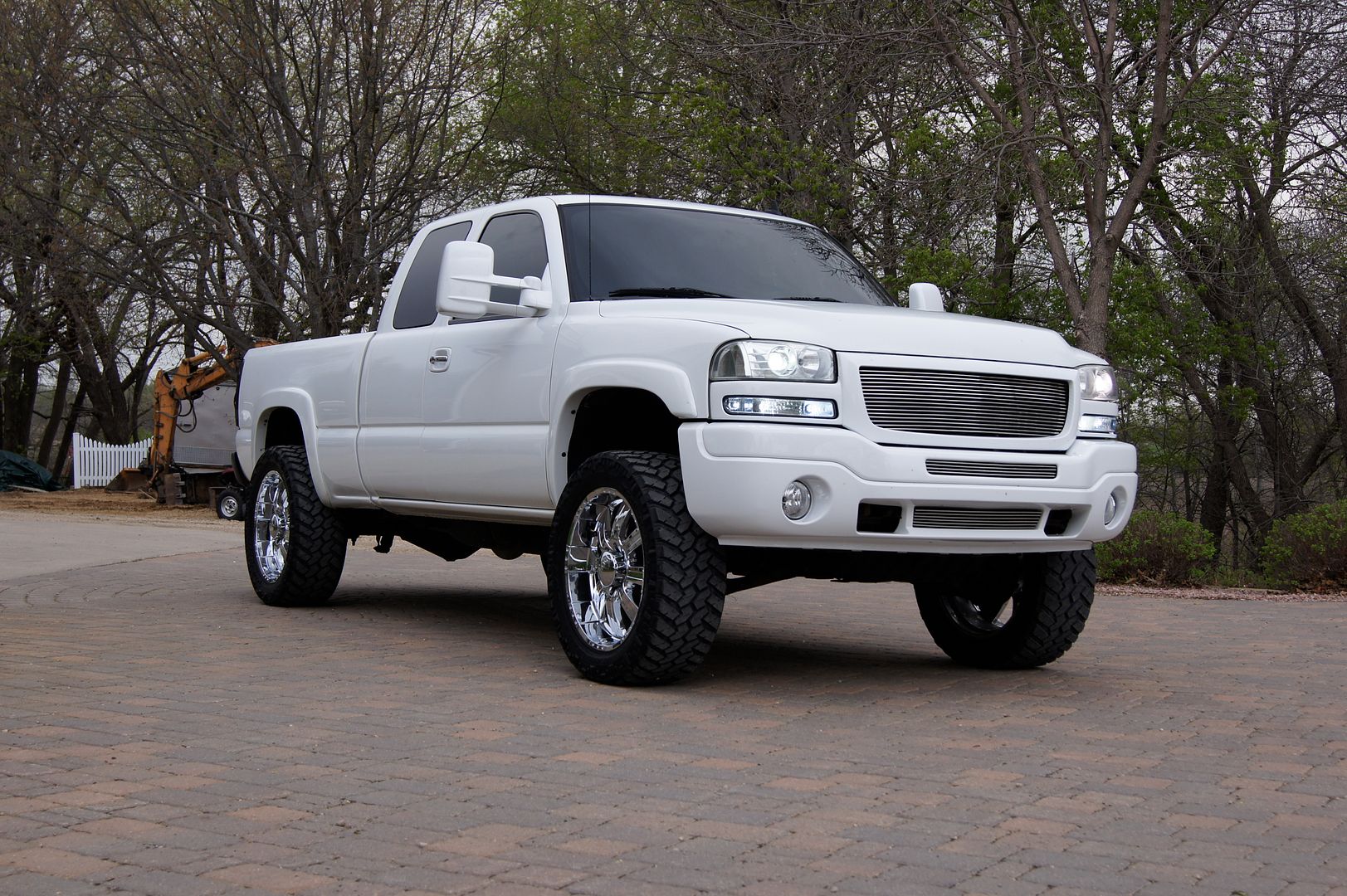 For Sale 2006 GMC Duramax Extended Cab Summit White Chevy and GMC